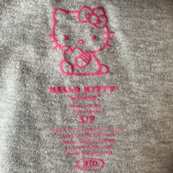 Thrifted Hello Kitty Tee kids size small grey - Picture 3 of 8